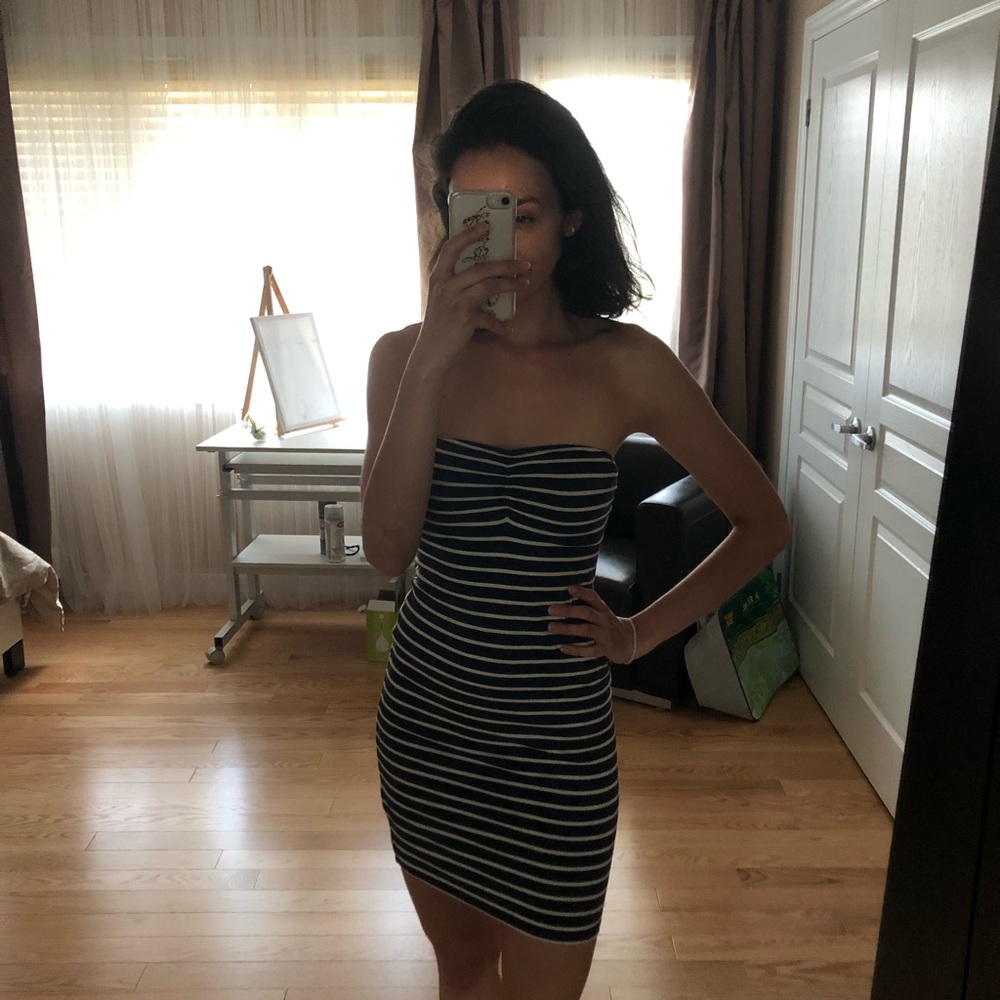 Cute strapless sailor dress